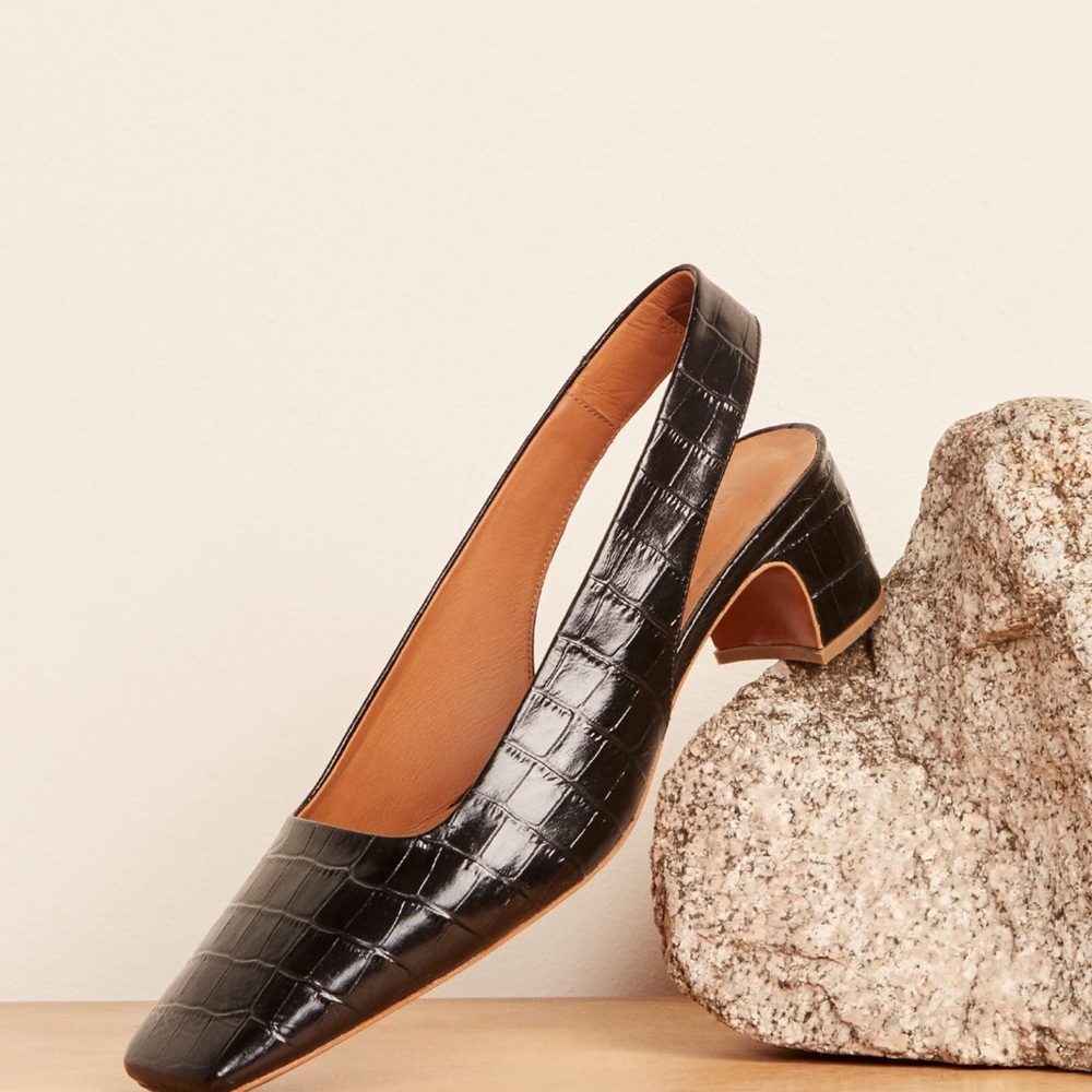 Black Croc-Embossed Slingback Low Heel Pumps